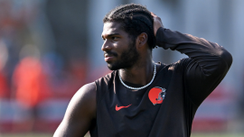 Shemer Sanders reagoi Brownsiin QB: n syvyysmaalauksen neljänneksi, kun Cleveland valmistautuu Panthersiin