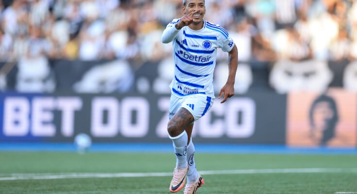 & # x00d83d; & # x00DCAA; John Blonders, Cruzeiro voittaa ja palauttaa ensimmäisen sijan Brasileirão