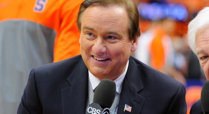 Tim Brando paljastaa valintansa parhaasta yliopistojalkapallojoukkueesta