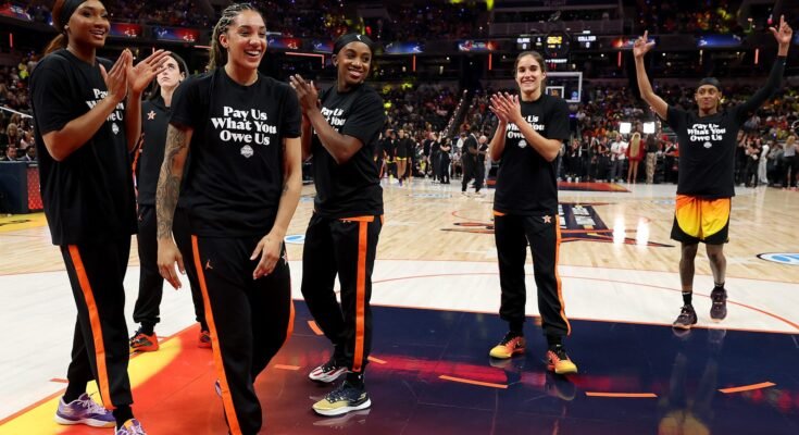 Sekoittamalla aina seuraavana WNBA Sun Housessa. Tässä on viimeinen