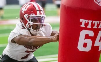 Indiana Safety Louis Moore jatkaa NCAA: ta pelaamaan tällä kaudella
