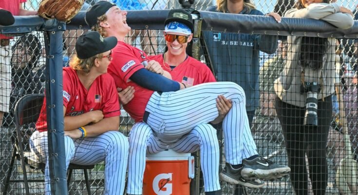 Cod Baseball League Cape ja ulkoneva tosiasiat 2. elokuuta.