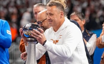 Valmentajakysely luokittelee Texas Longhornsin esikauden nro 1 ensimmäistä kertaa