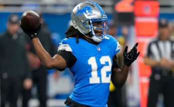 Tiedosto - Detroit Lions Quarterrier, Teddy Bridgewater (12), heittää Washingtonin komentajia vastaan NFL -jalkapallo -karsinnat ottelun ensimmäisellä puoliskolla lauantaina 18. tammikuuta 2025 Detroitissa. (AP Photo / Seth Wenig, tiedosto)