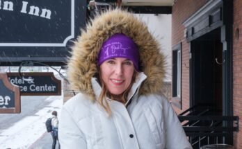 Kuva ohjaaja Amy Bergistä Sundance -elokuvafestivaalilla