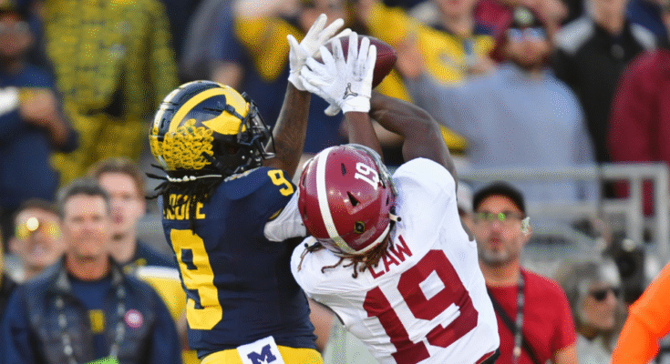 Michigan Wolverines -jalkapalloturvallisuus Rod Moore Moore on puolustanut upeasti kulkua Alabamaa vastaan vuonna 2023.