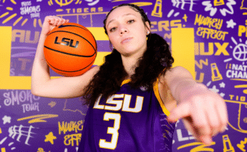 LSU: n naiskoripallon rekrytointi, Bella Hines avautuu Jordan -tuotemerkille, suhde Kim Mulkeyn ja muuhun