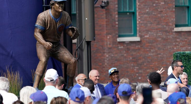 Cubs osoitti kunnioitusta Ryne Sandbergin perinnölle seremonialla Wrigley Fieldissä
