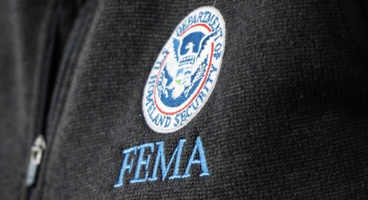 Taistelu kotimaisen väkivaltaisen ääriliikkeiden torjunnasta ei ole enää FEMA -prioriteetti