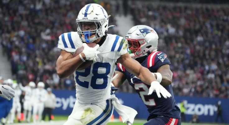 Fantasiajalkapallokurssit 2025: NFL -mallin rintakuvat, jotka ennustavat Raheem Mostertin hidasta vuotta