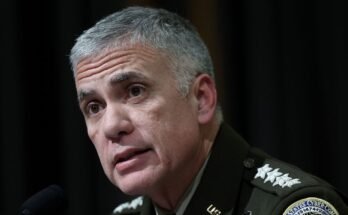 Entinen NSA: n päällikkö Paul Nakasone on varoitus tekniikan maailmalle