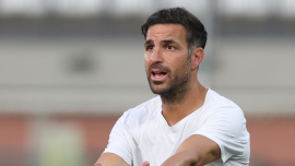Kaikkien sarjojen johtajien luokittelu numeroon 2025-26: Antonio Tale yläreunassa, Massimiliano Allegri, Maurizio Sarri, plus