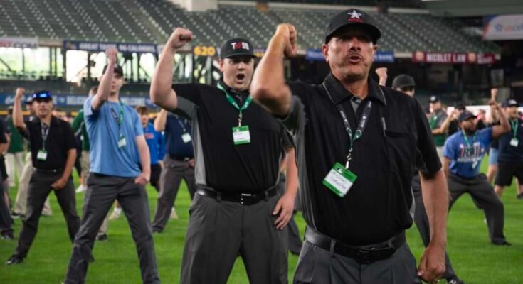Kuka haluaa olla merkittävä baseball -liigan erotuomari? Monet tekevät sen. : NPR